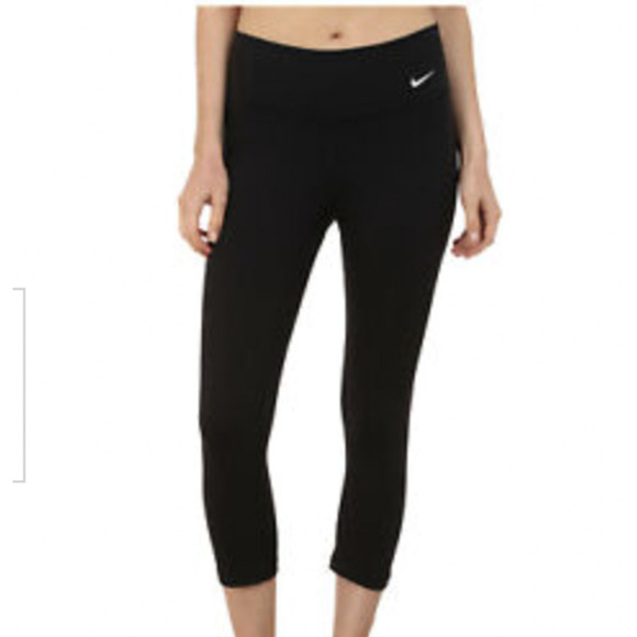 Nike Dri-Fit Legend Black Cropped Leggings - Picture 1 of 7